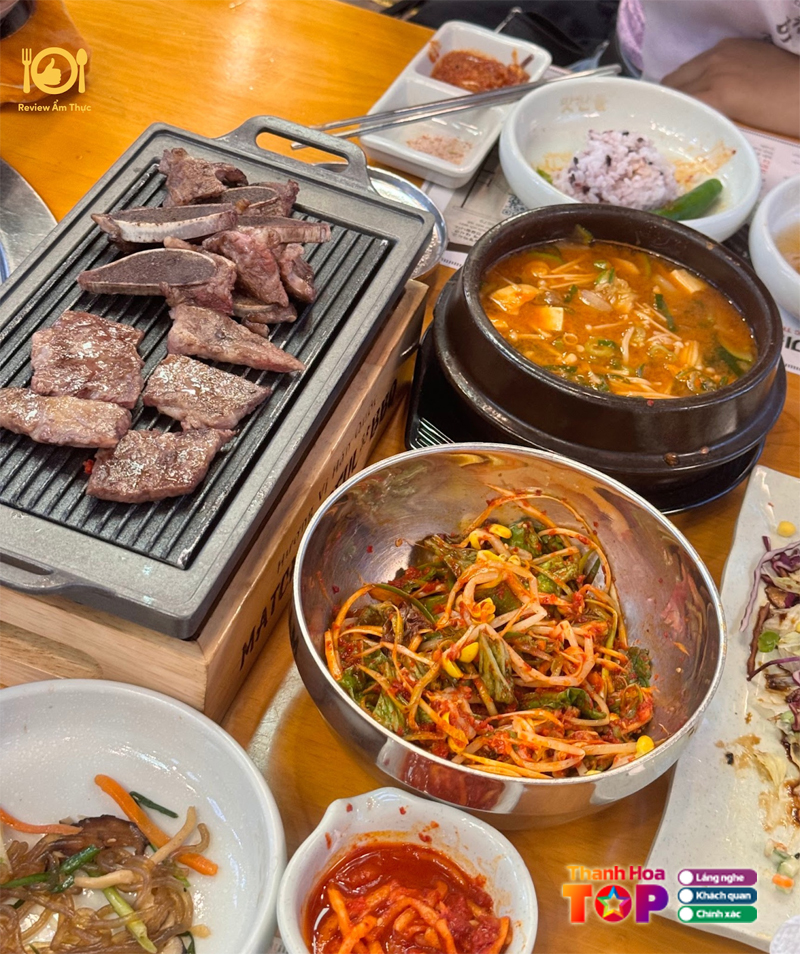 Review-am-thuc-cam-nang-am-thuc-cho-moi-nguoi-thanhhoatoplist-2