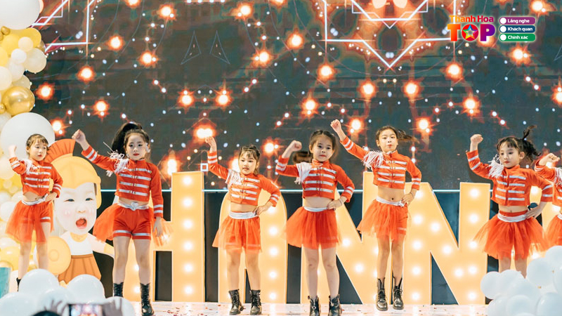 Top-5-lop-day-nhay-hien-dai-thanh-hoa-thoa-niem-dam-me