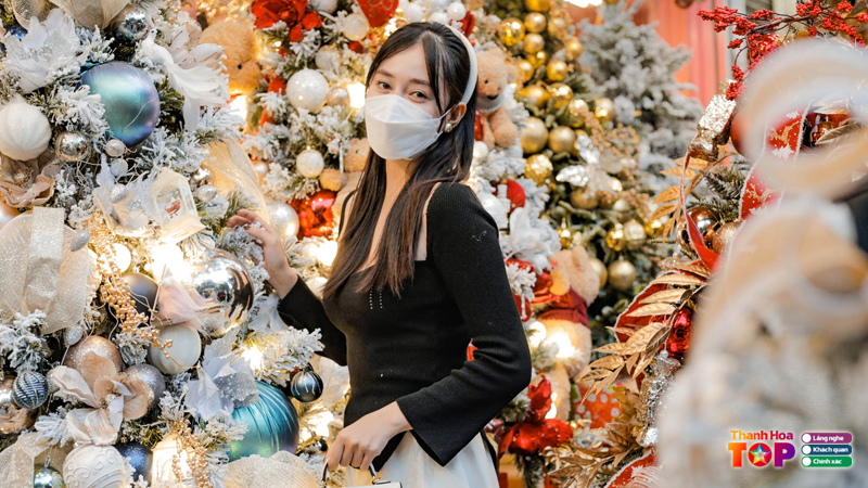 Top-5-dia-chi-di-choi-noel-thanh-hoa-cho-ban-tha-ho-song-ao