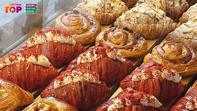 Cake-ocean-coffee-and-pastry-thanhhoatoplist